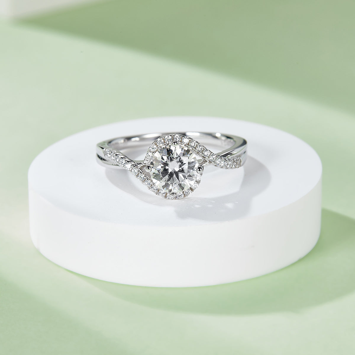 Angel Eye Moissanite Ring, S925 Silver Platinum-Plated, 1CT D Color