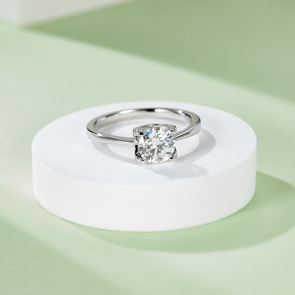 Classic Bull Head Moissanite Ring, S925 Silver Platinum Plated, 1CT D Color