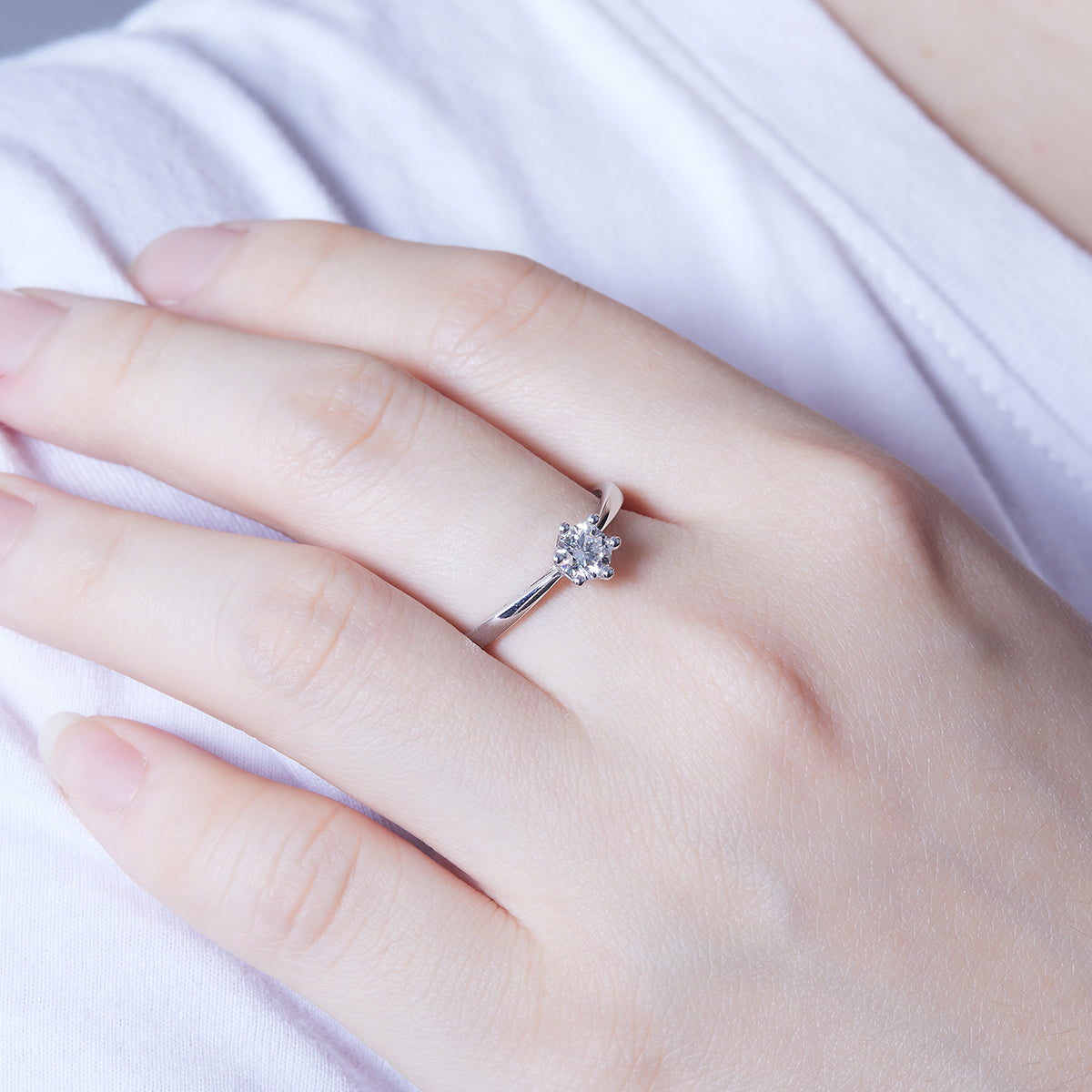 Classic Six-Prong Solitaire Moissanite Ring, S925 Silver Platinum-Plated, 0.50CT D Color