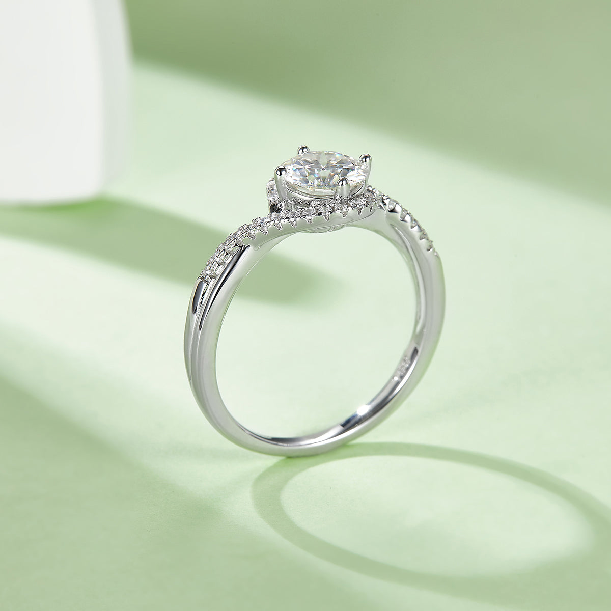 Angel Eye Moissanite Ring, S925 Silver Platinum-Plated, 1CT D Color