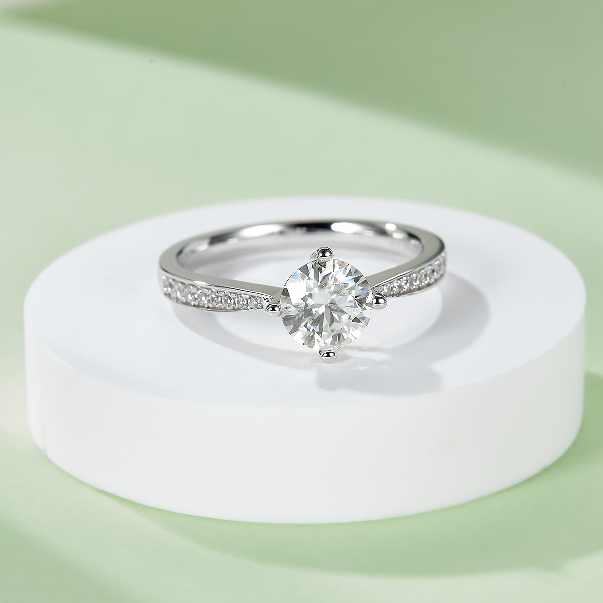 Classic Four-Prong Moissanite Ring, S925 Silver Platinum-Plated, 1CT D Color