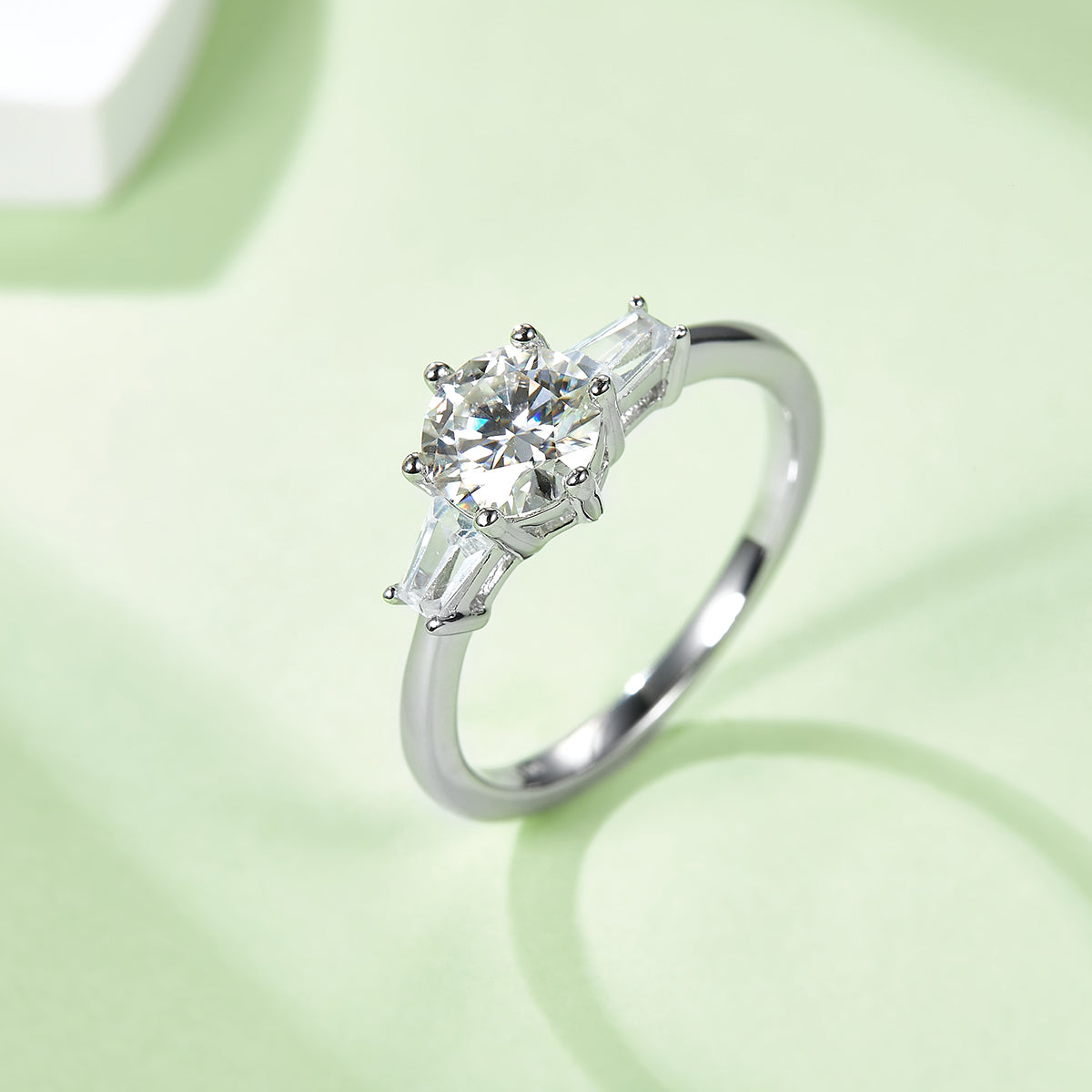 Classic Bvlgari-Style Moissanite Ring, S925 Silver Platinum-Plated, 1CT D Color
