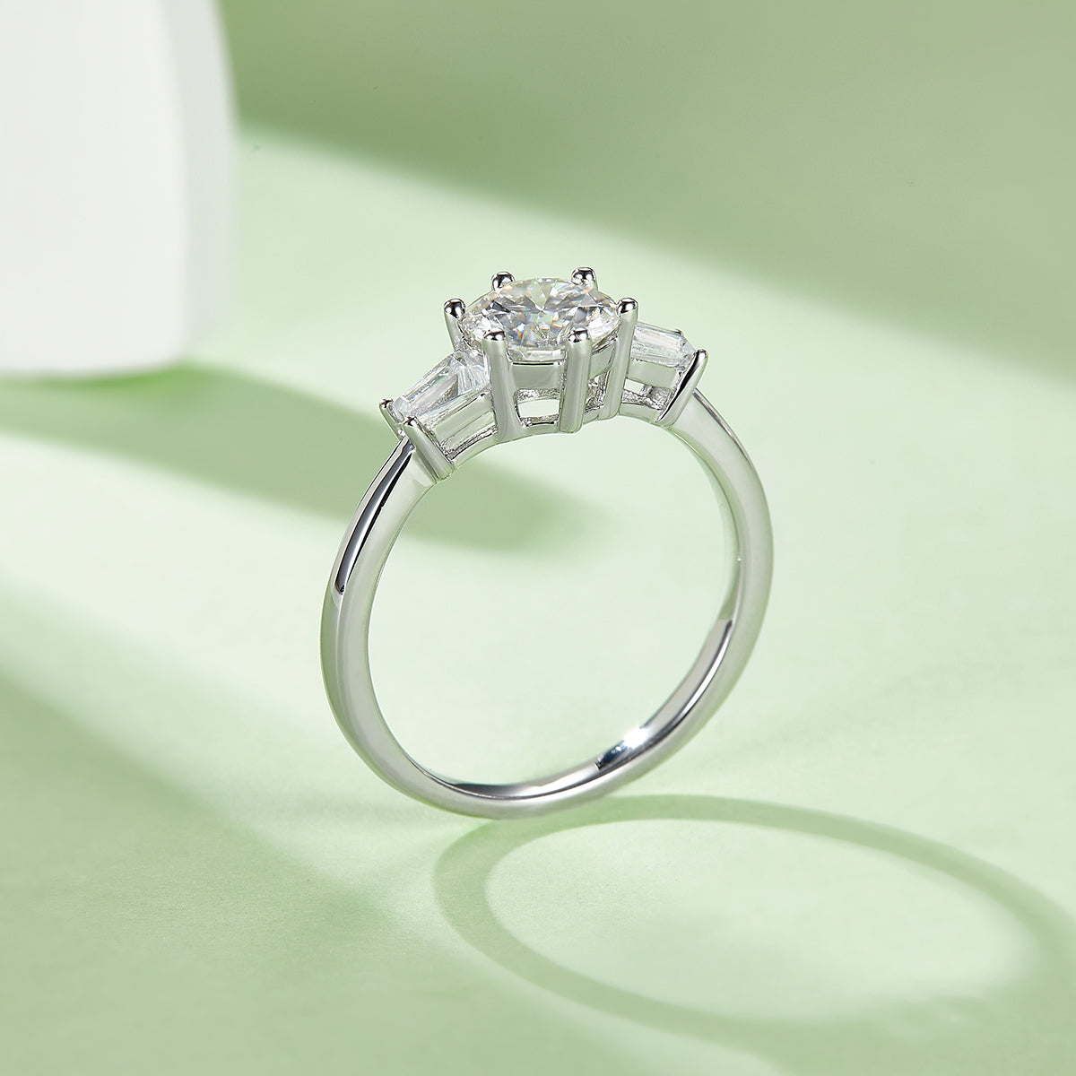 Classic Bvlgari-Style Moissanite Ring, S925 Silver Platinum-Plated, 1CT D Color
