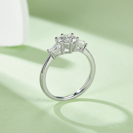 Classic Bvlgari-Style Moissanite Ring, S925 Silver Platinum-Plated, 1CT D Color