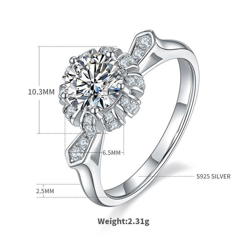 Chic Temptation Moissanite Ring, S925 Silver with Platinum Plating, 1CT D Color