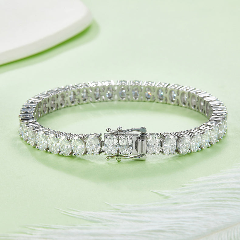 Oval Pave Tennis Bracelet, S925 Silver Platinum-Plated, Moissanite 0.5CT Per Stone